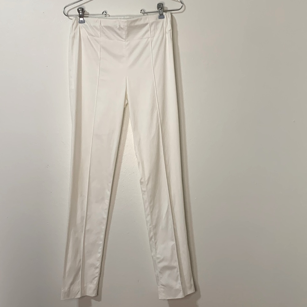 BCBGMAXAZRIA White Pants with Seem Front & Back Size XS Used